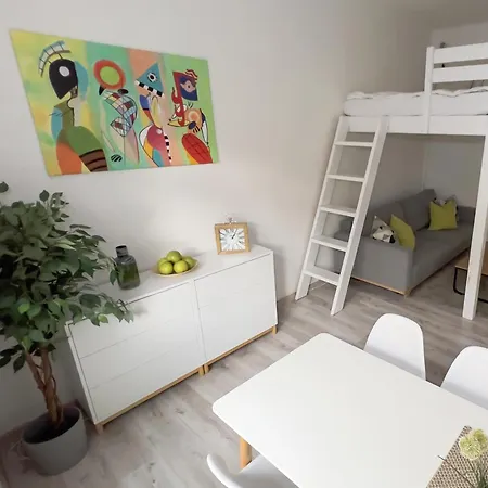 Stylish Flat In - Vinohrady דירה *
